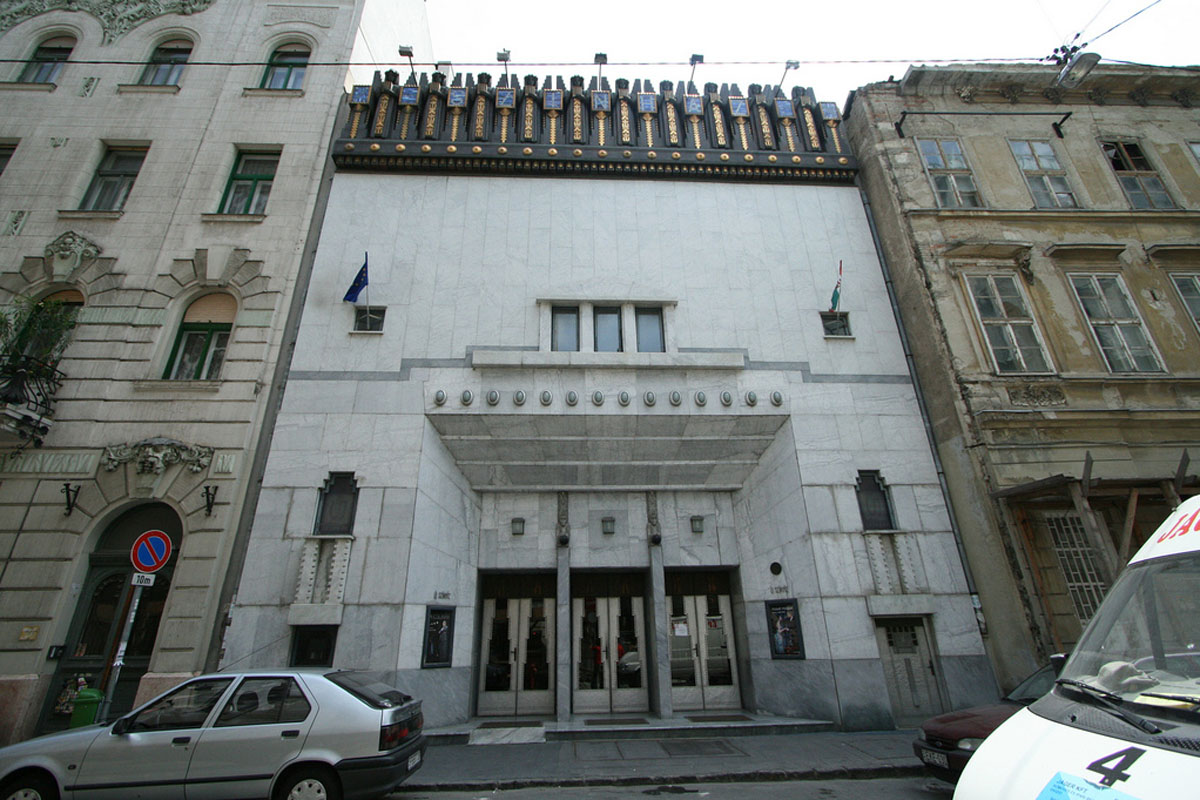 Gallery image
