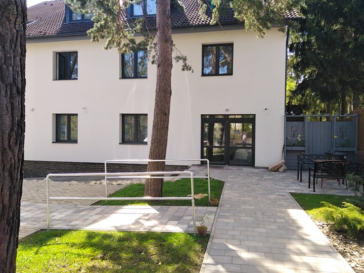 Gallery image