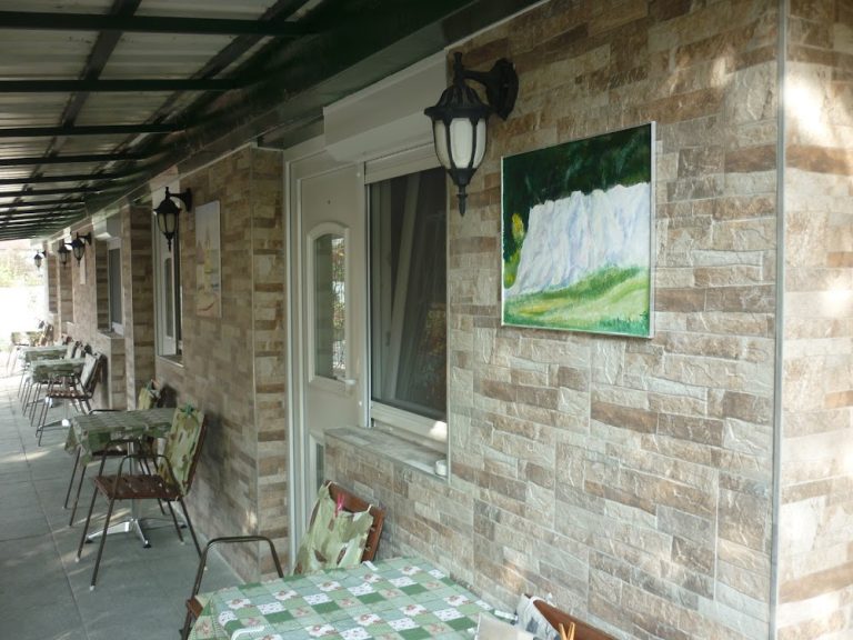 Gallery image